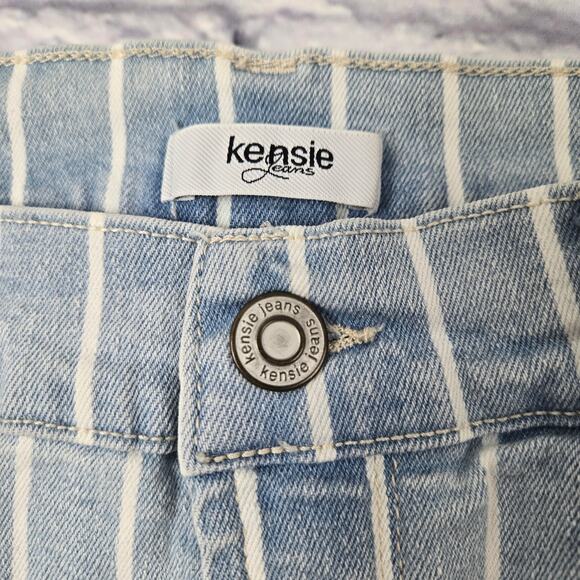 Kensie Jeans Denim Skirt Light Blue Pinstripe size 6/28 Miniskirt Distressed - Picture 8 of 12